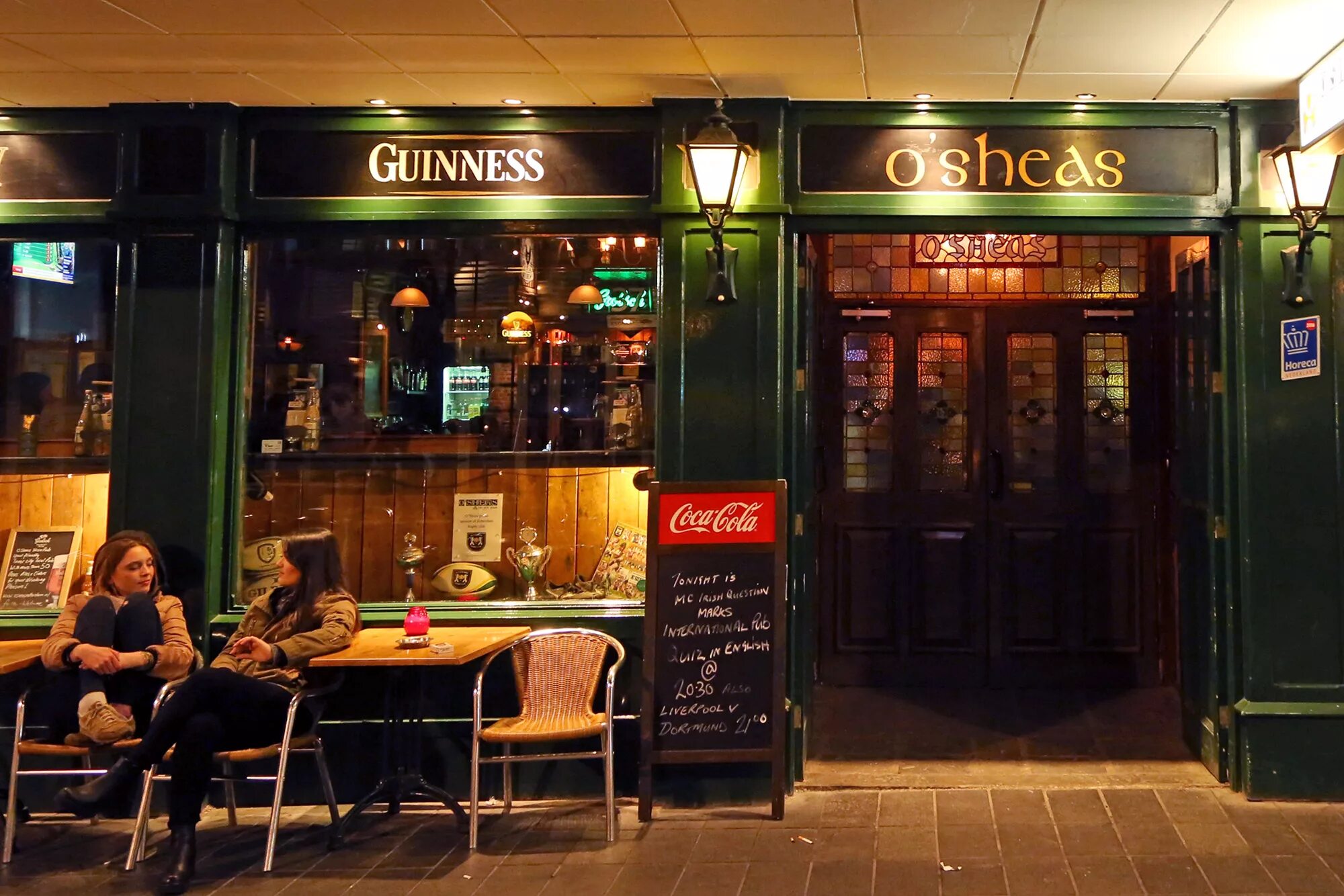 The best Irish pubs in Chicago Beer pub, Basement bar designs, Diy water fountai