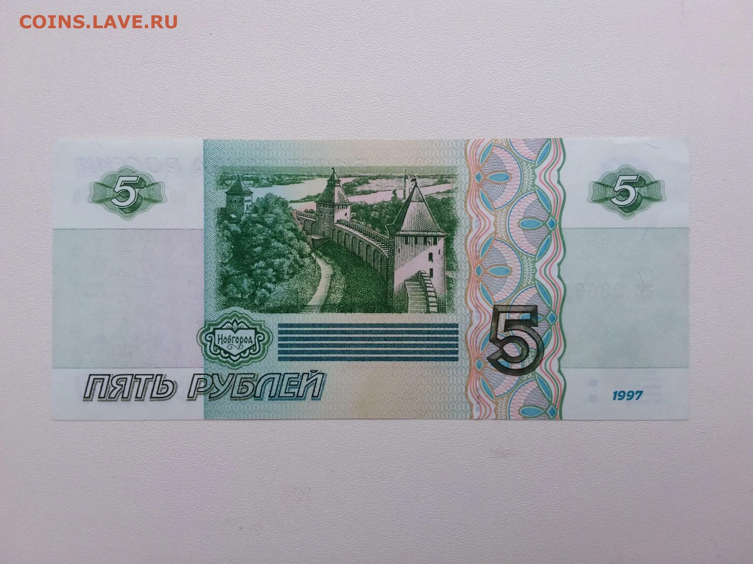 Какающий осел на купюре в 2 марки