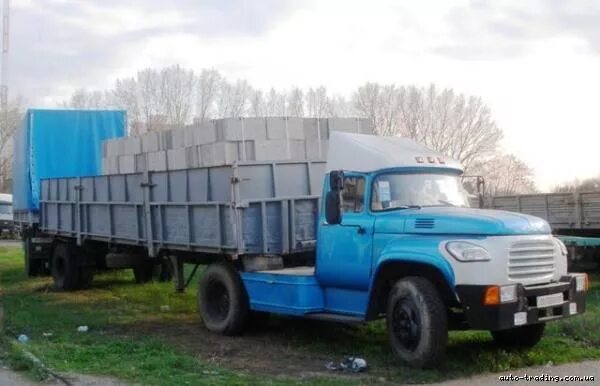 Зил тягач полуприцепы. Зил 130 седельный тягач. зил 130 зерновоз. зил 133 вя седельный. грузовой седельный тягач зил-130.