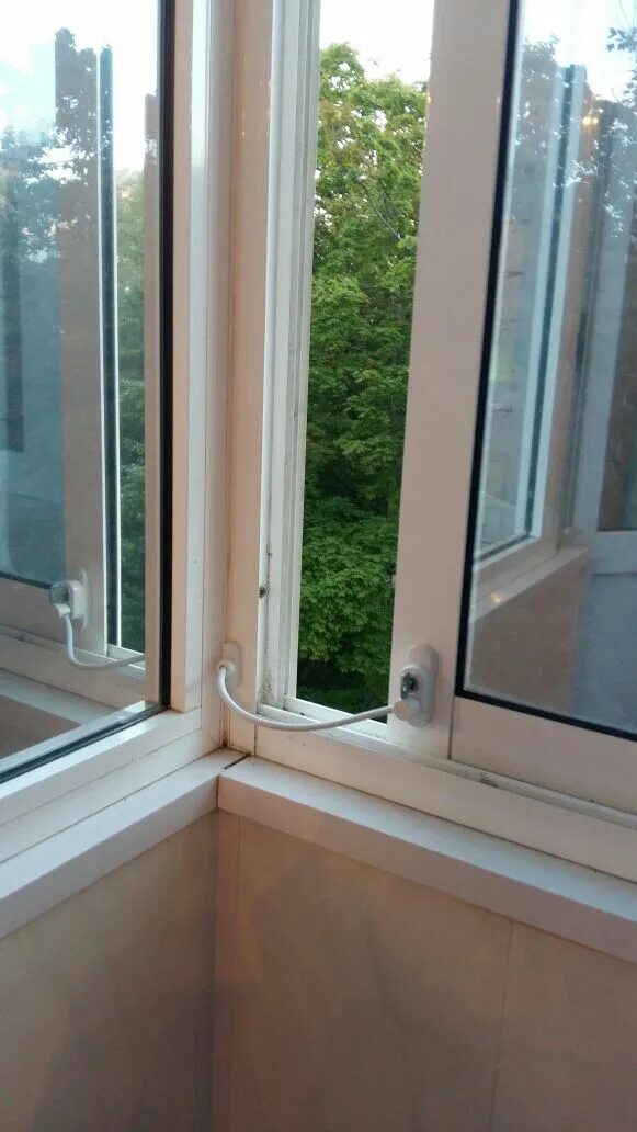 Как открыть раздвижное окно