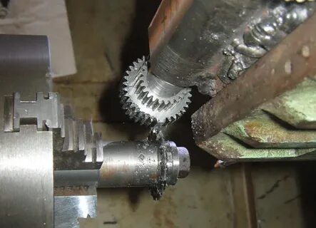 Шестеренки на токарном станке