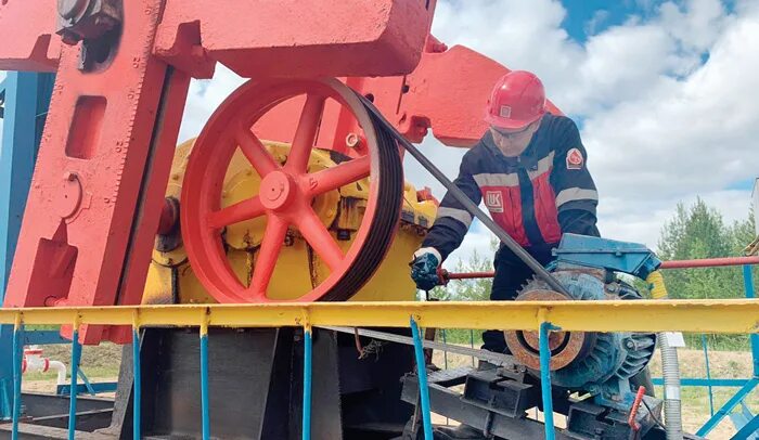 обслуживание качалок. станок качалка ск-3. станок качалка. качалка шгн нефтяная. станок качалка ск-3.