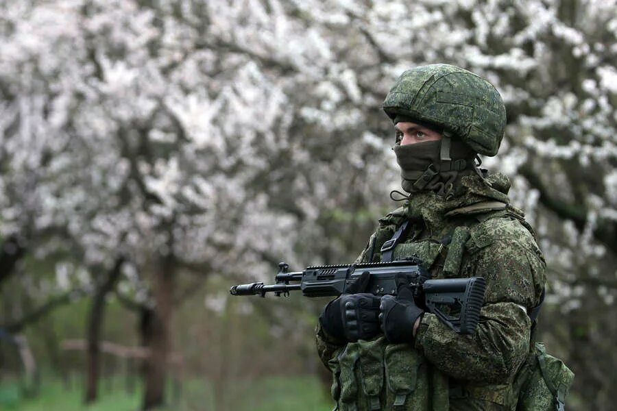 Армия Украины. Польские солдаты на Украине. Russian Soldier. Украинский солдат под прицелом.