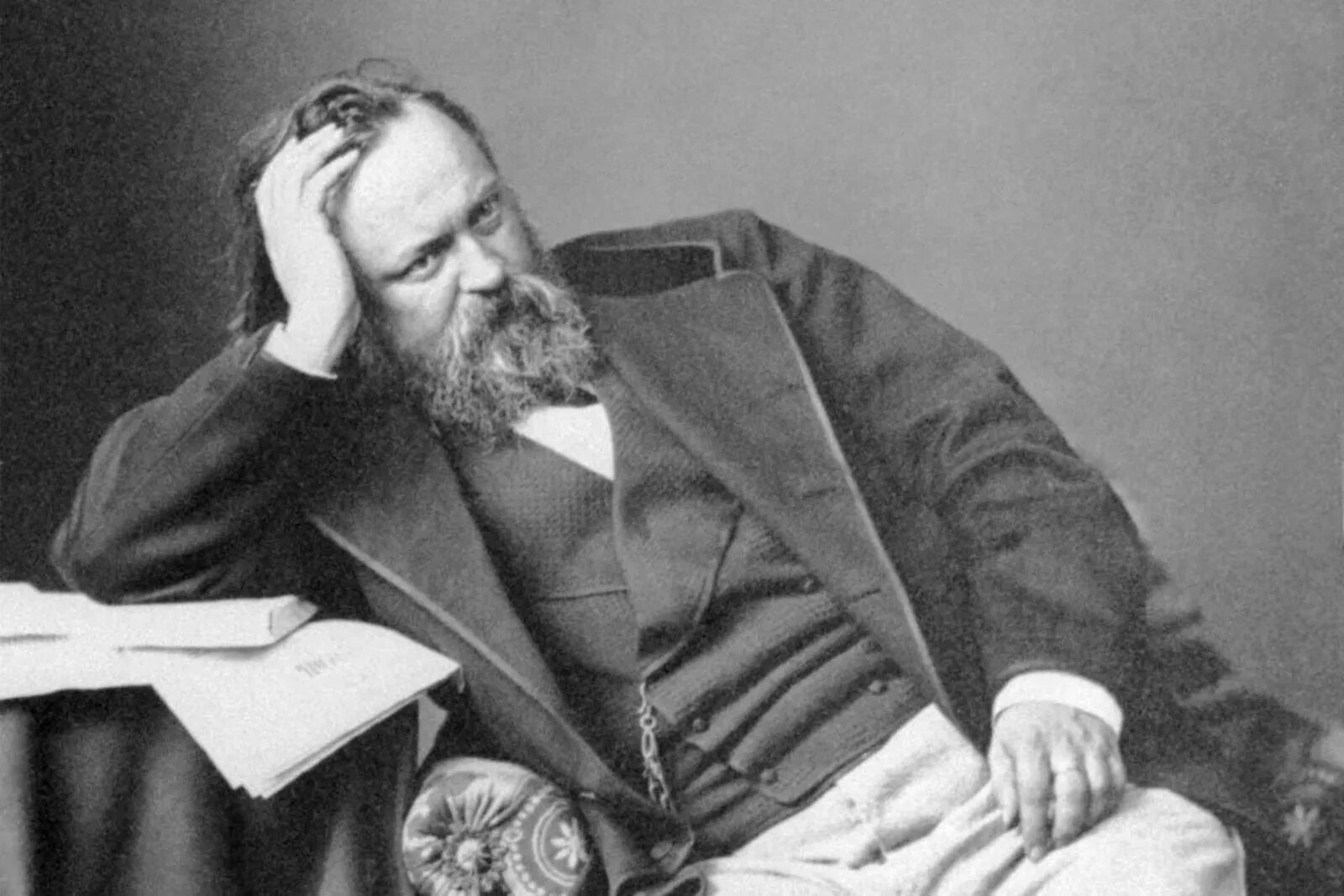 Русский писатель публицист 1812 1870. Герцен портрет. Герцен биография. Герцен(1812-1870). Герцен портрет писателя.