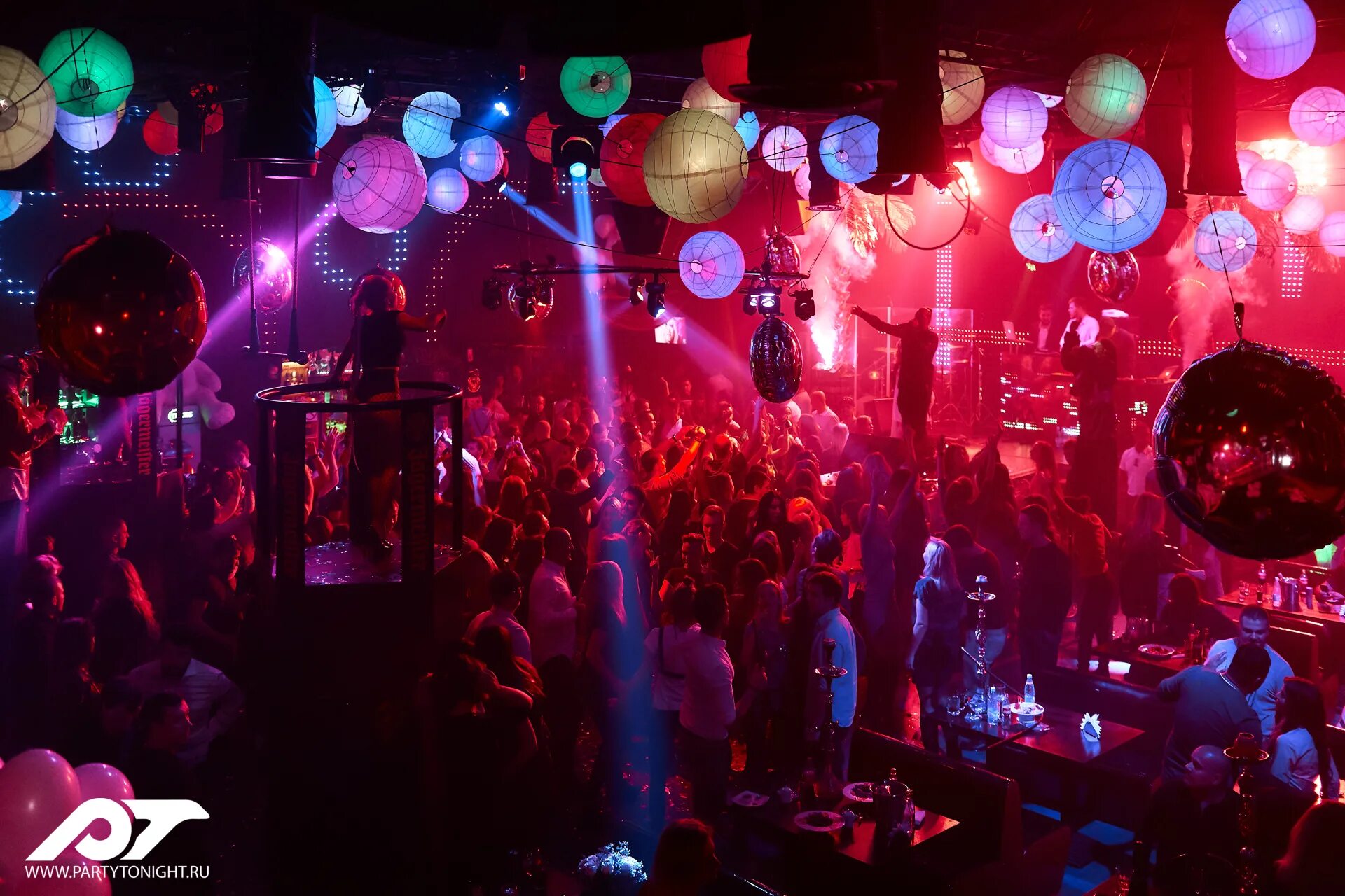 ночной клуб в марьино жажда. Zall club. Zall club мурманск шмидта. ночной клуб zall москва. Night club москва.