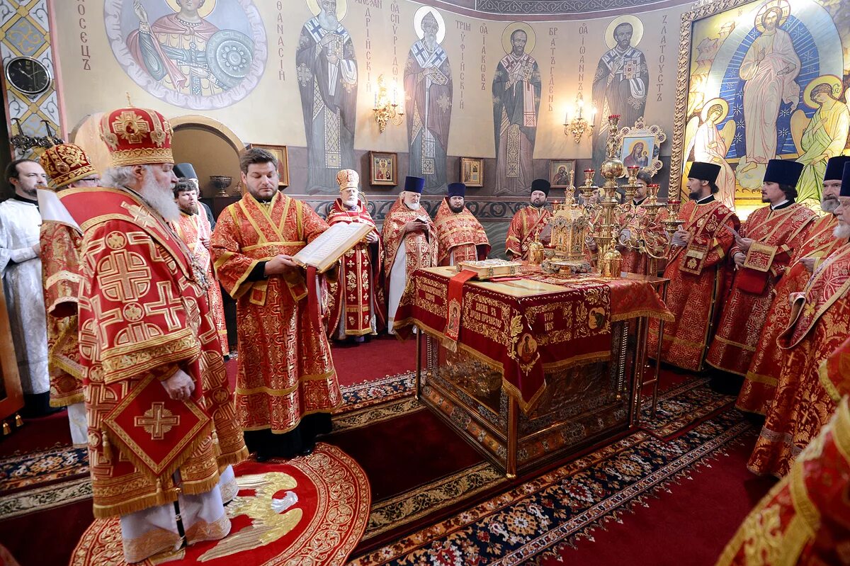 литургия храм георгия победоносца. настоятель храма на поклонной горе. храм григория победоносца крым. храм георгия победоносца поклонная гора престольный праздник. свято георгиевский храм челябинск пасхальная неделя.