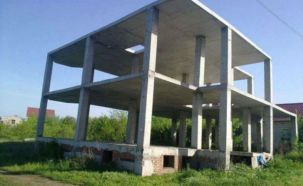 Монолитный дом 10 10. Монолит жб каркас. каркасный железобетонный дом. бетонный каркас. каркасный бетонный дом.