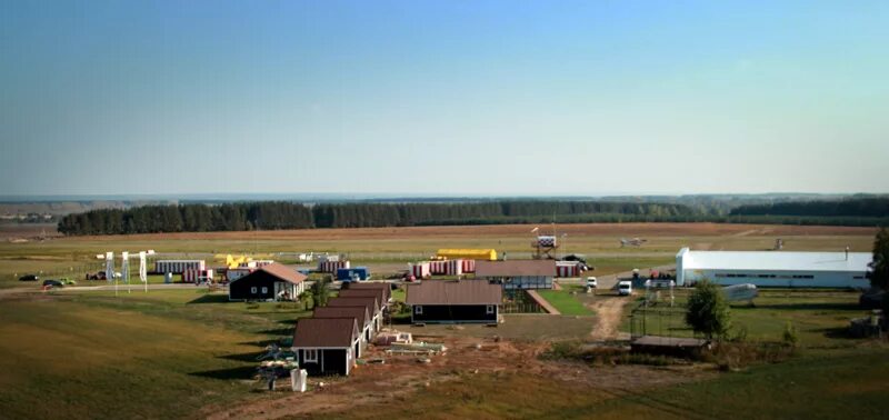 Аэродром крутицы сайт. Аэродром крутицы рязань. аэродром крутицы шилово. аэропорт крутицы рязанская область. дзк крутицы.