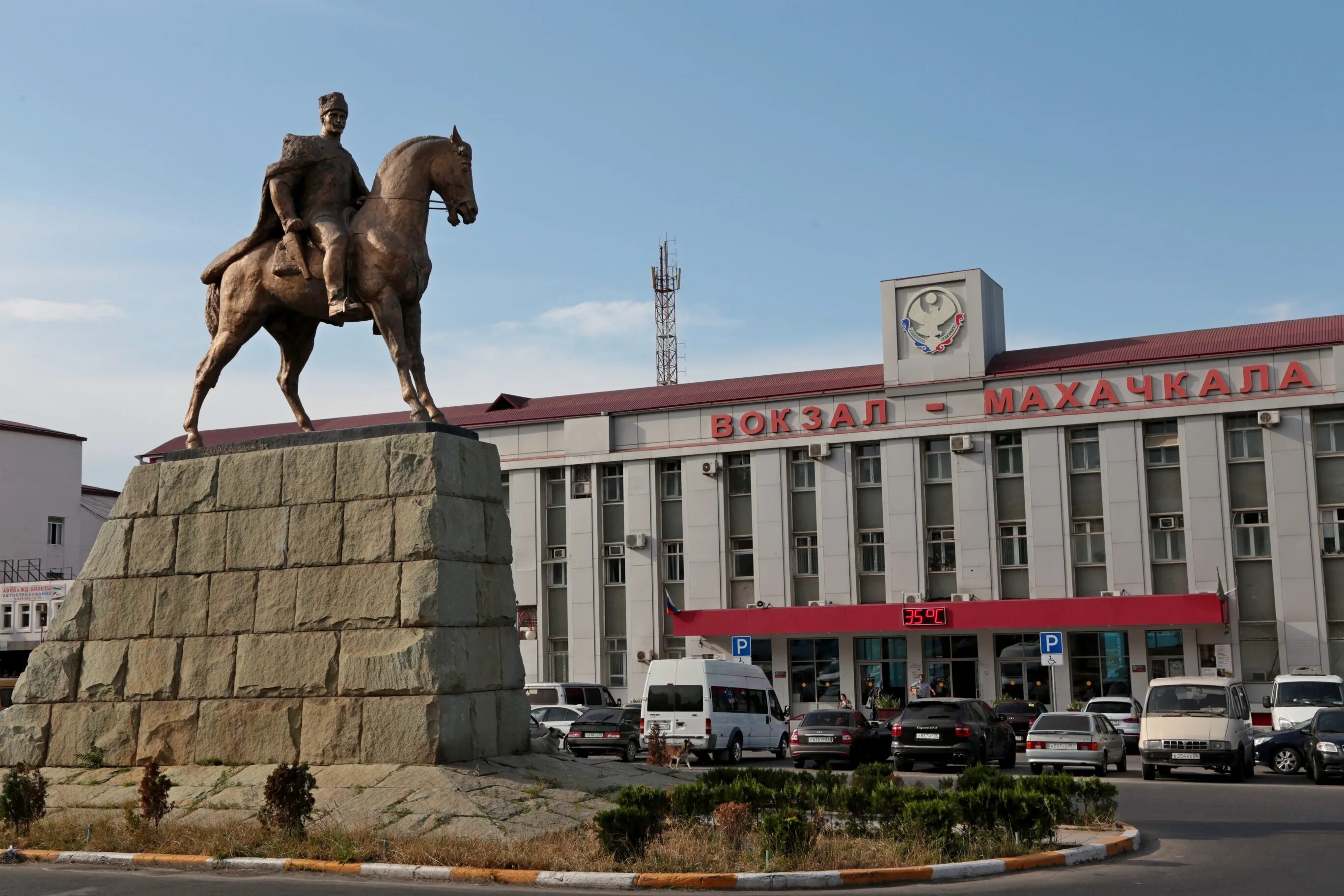 Махачкала 2004 город. Махачкала улицы. Махачкала республика дагестан. Махачкала центр города. Дагестан город махачкала.