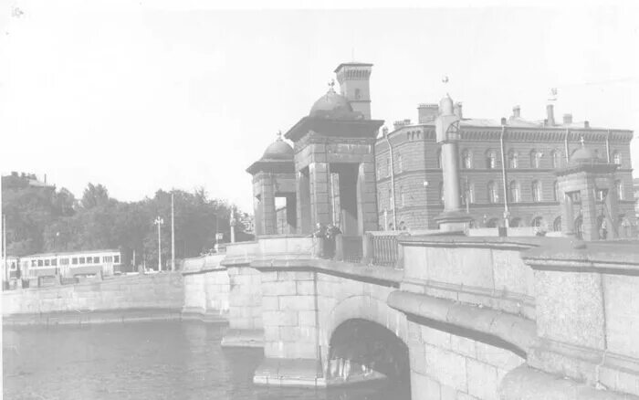 Старо калинкин мост спб. Старо калинкин мост спб. Старо-калинкин мост санкт-петербург. Старо-калинкин мост санкт-петербург. Калинкин мост шинель.