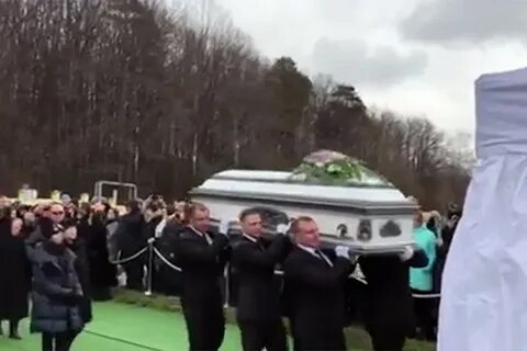 Похоронить в открытом гробу