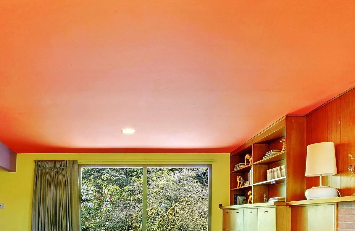 Натяжные потолки. Оранжевый натяжной потолок. Матовый натяжной потолок. Оранжевый матовый натяжной потолок. Сатиновый или глянцевый