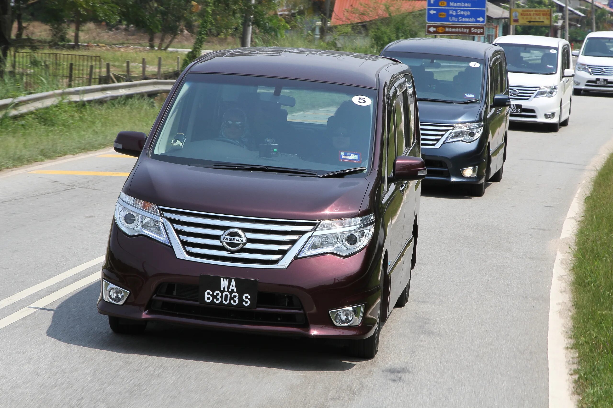 Сирена гибрид. Nissan Serena Hybrid. СТС Ниссан Серена гибрид. Nissan коммерческое Наименование Serena Hybrid. Nissan Serena дорога с семьей.