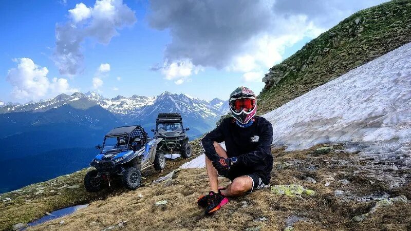 Off road центр пятигорск. Кавказ дискавери кисловодск. Кавказ дискавери. Кавказ дискавери. Кавказ дискавери джерси.