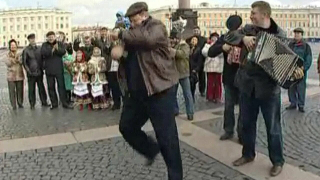 сергей власов. игра на баяне цыганочка с выходом видео. цыганочку с выходом играй играй играй. власов игра на гармошке цыганочка. цыганочка баян и гармонь.