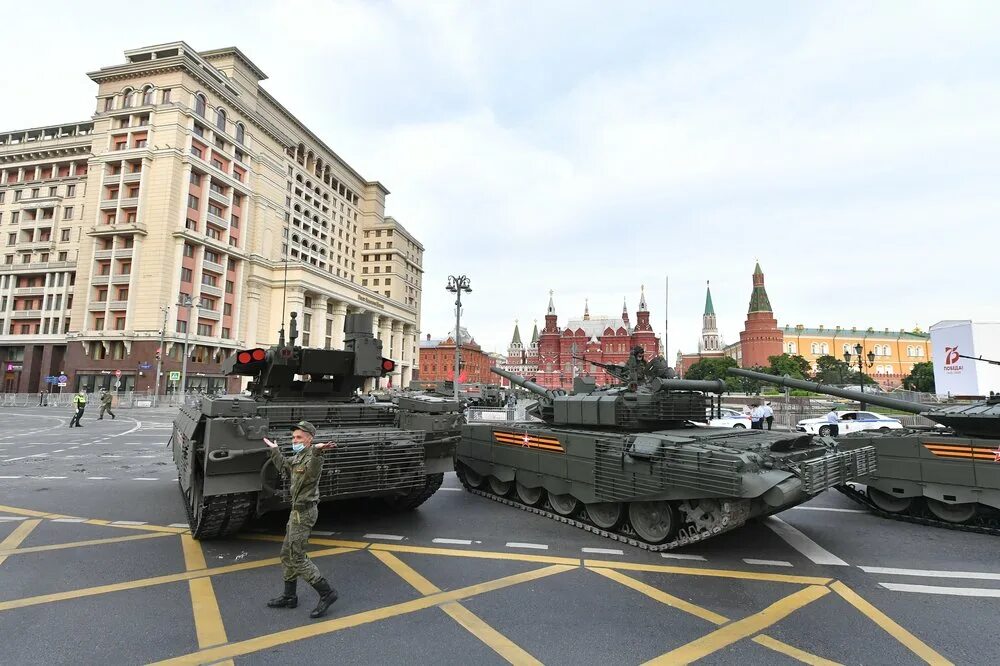 Репетиция парада Победы 2020 в Москве техника. Парад Победы 2020 в Москве техника парада. Парад военной техники на красной площади 9 мая. Репетиция парада Победы 2022 в Москве. Подготовка к параду победы