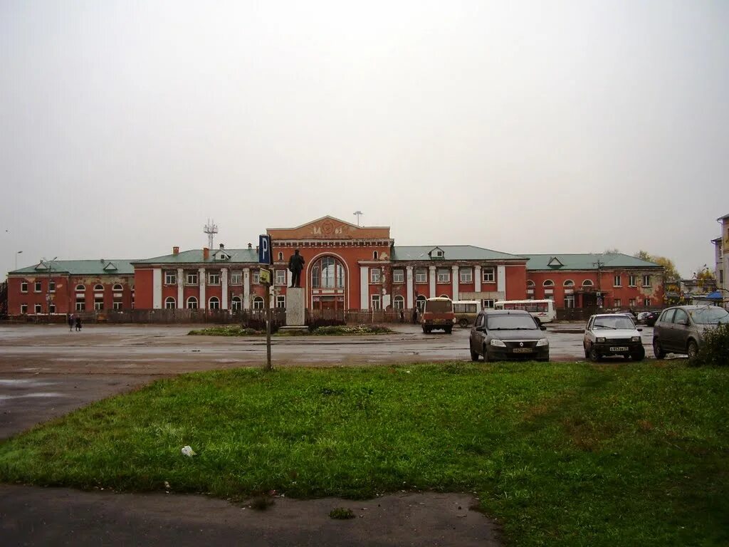 Найти город котлас. Вокзал котлас южный. Котлас город. Котлас фото города. Гагарина 45 котлас.