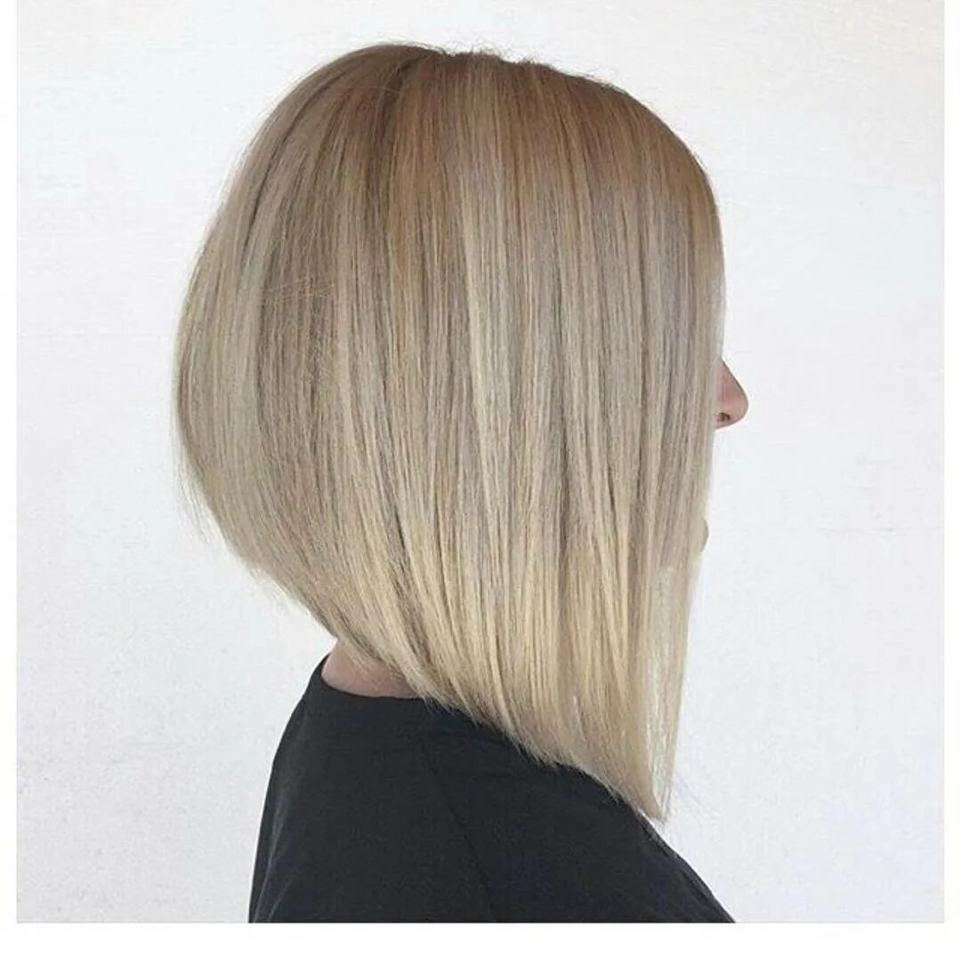 Каре блант боб 2021. Каре блант боб 2020. Каре лонг боб с градуировкой. Прямое каре сбоку. Стрижка каре удлиненное спереди.