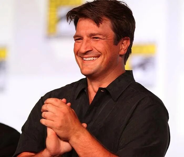 Звезды старше 40. Знаменитости через 30 лет. Хайди клум без макияжа фото. Знаменитости 40. Сальма хайек стрижки.