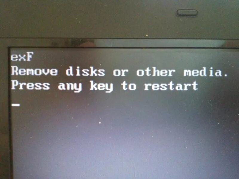 Press any Key to restart. Ошибка Disk Error Press any Key to restart. Remove Disks or other Media Press any Key to restart. Press the restart Key на денежной машинке. Press to reboot