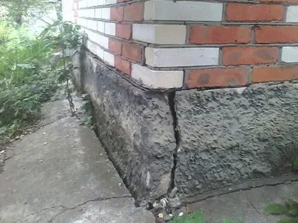 Фундамент кирпичный старый дом