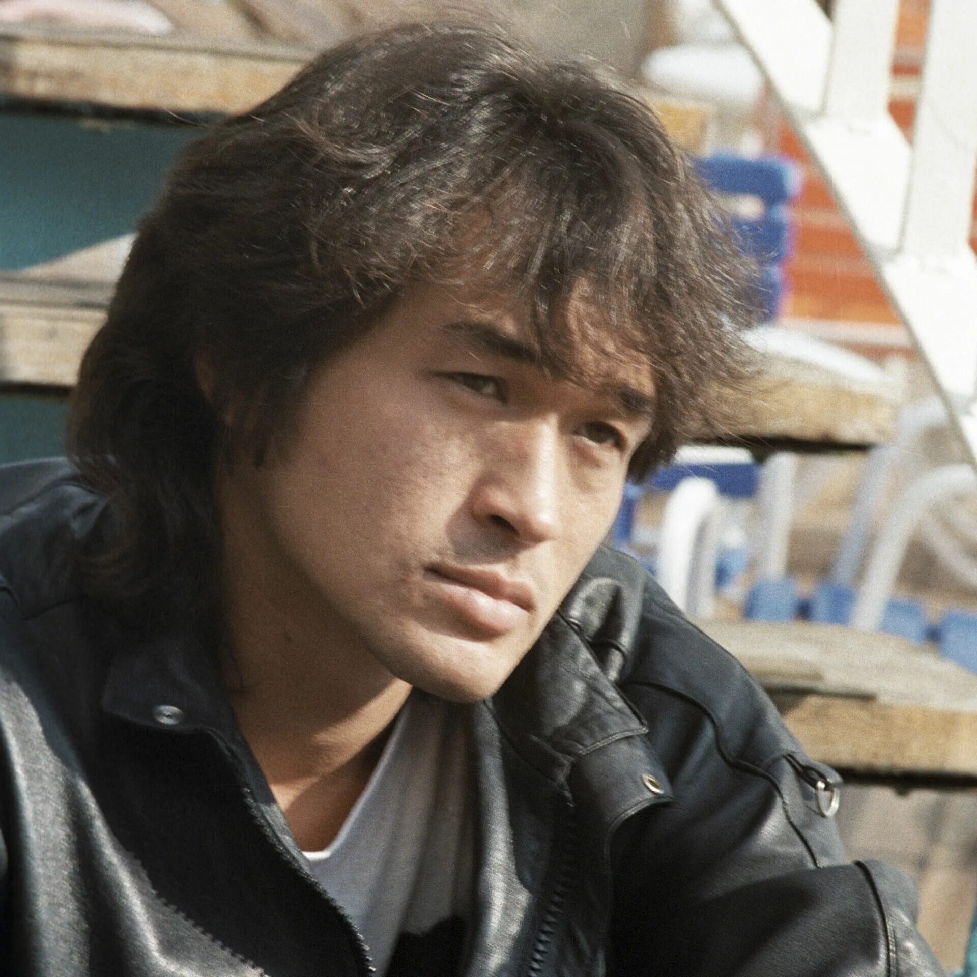 Цой. Год рождения цоя. Цой. Викас сои. Сколько лет было цою.