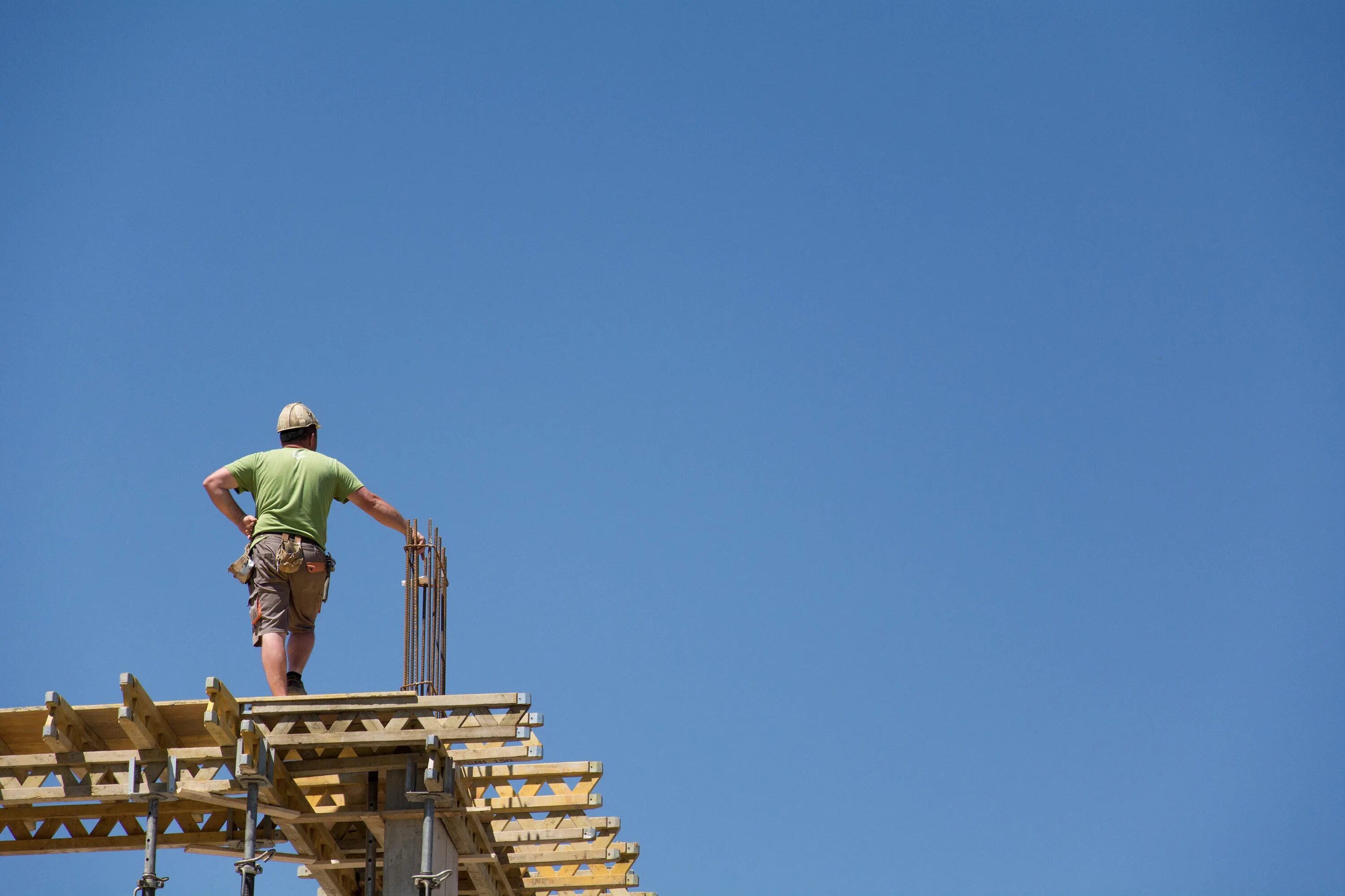 Builder day. Строитель баннер. builder лайтовое фото. nebo builder. working life builders.