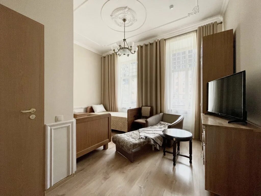 33 отель кронштадт. Усадьба адмирала лазарева в кронштадте. Отель усадьба адмирала лазарева. Кронштадт мини отель виктория. Кронштадт отели и гостиницы.