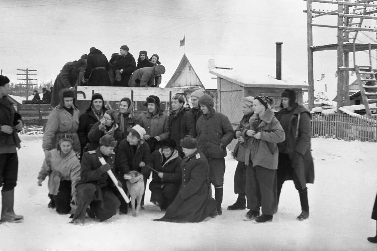 Ивдель 1959 год. Январь 1959 год. Январь 1959 год. Всесоюзная перепись населения 1959 года. Открытие xiii съезда ркп(б).