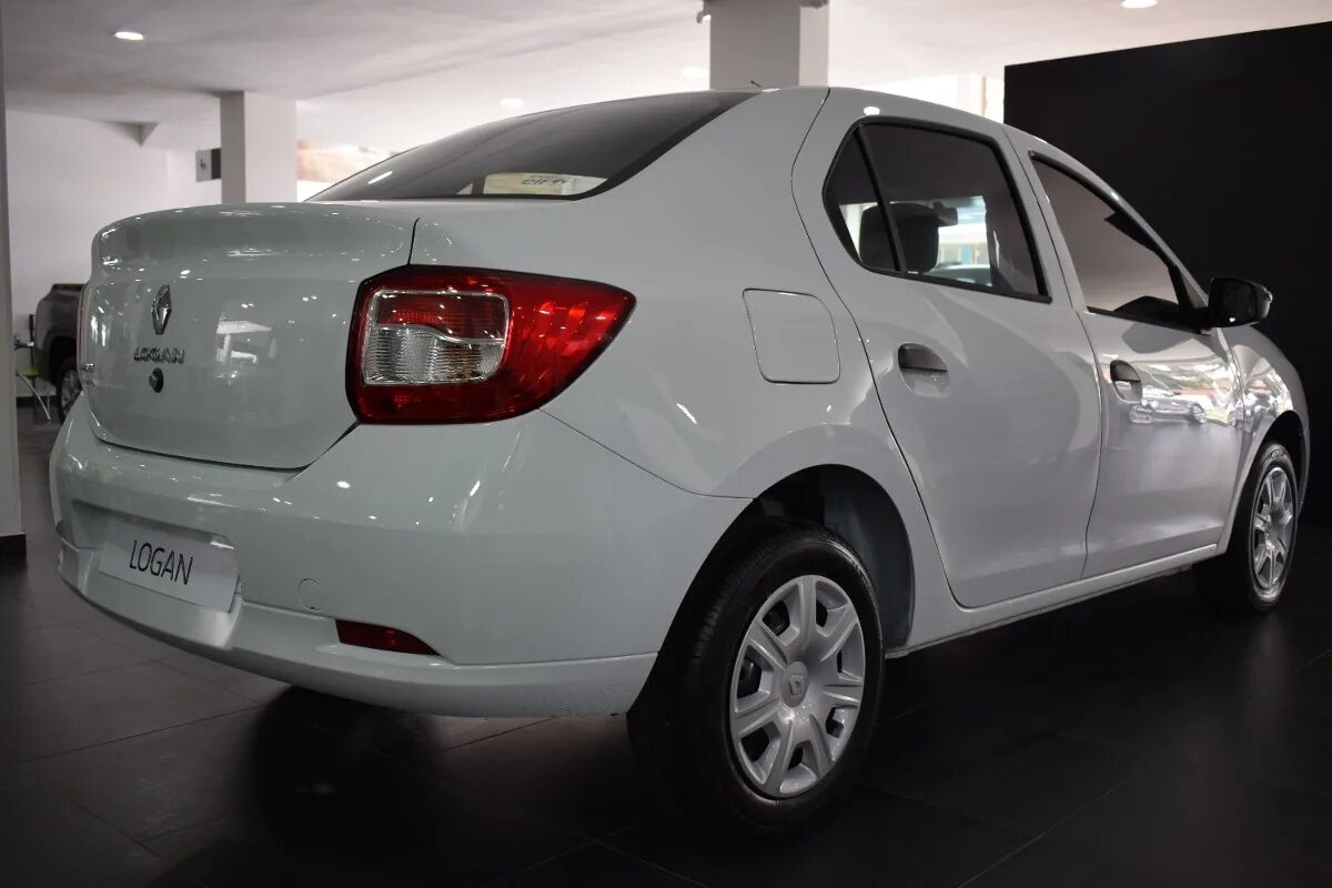 Логан м. Renault logan 2. рено логан логан 2. новый рено логан. renault logan 2 1.6.