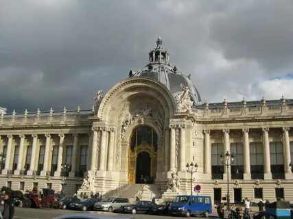 Какой дворец в париже