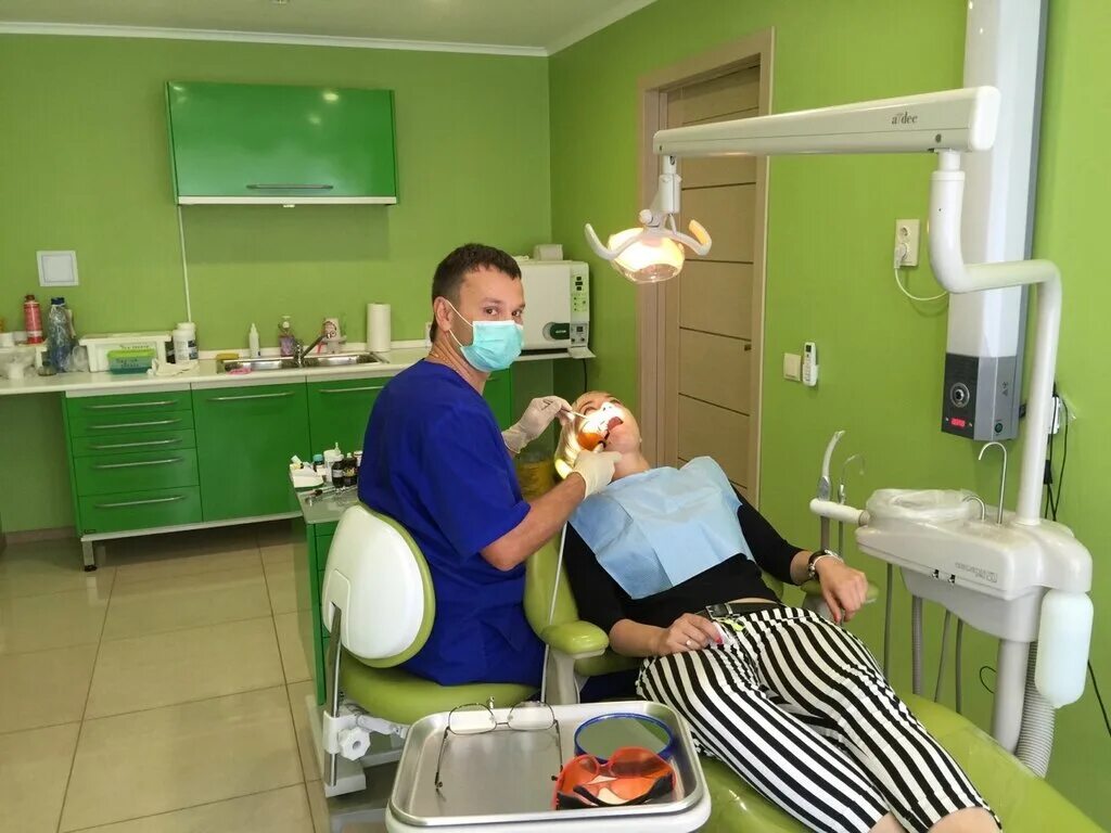 Дентал плюс Ливны. Чарли Новошахтинск стоматология. Стоматология Ливны. Номер зубной клиники.