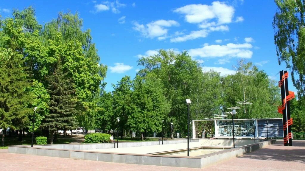 Монумент воинской славы чебоксары. Сквер победы пенза. Парк 40 летия победы пенза арбеково. Парк победы пенза. Парк победы пенза.