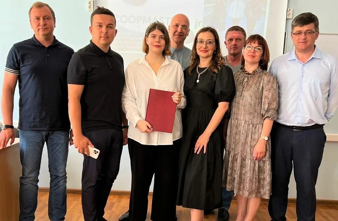 Зимние стартап выходные. Asia's entrepreneurs. Jack ma school. Стартап 16. Стартап 16.