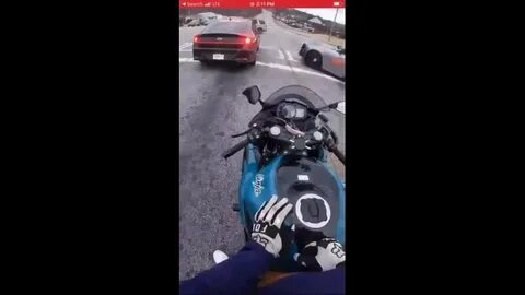 Поймал на мотоцикле