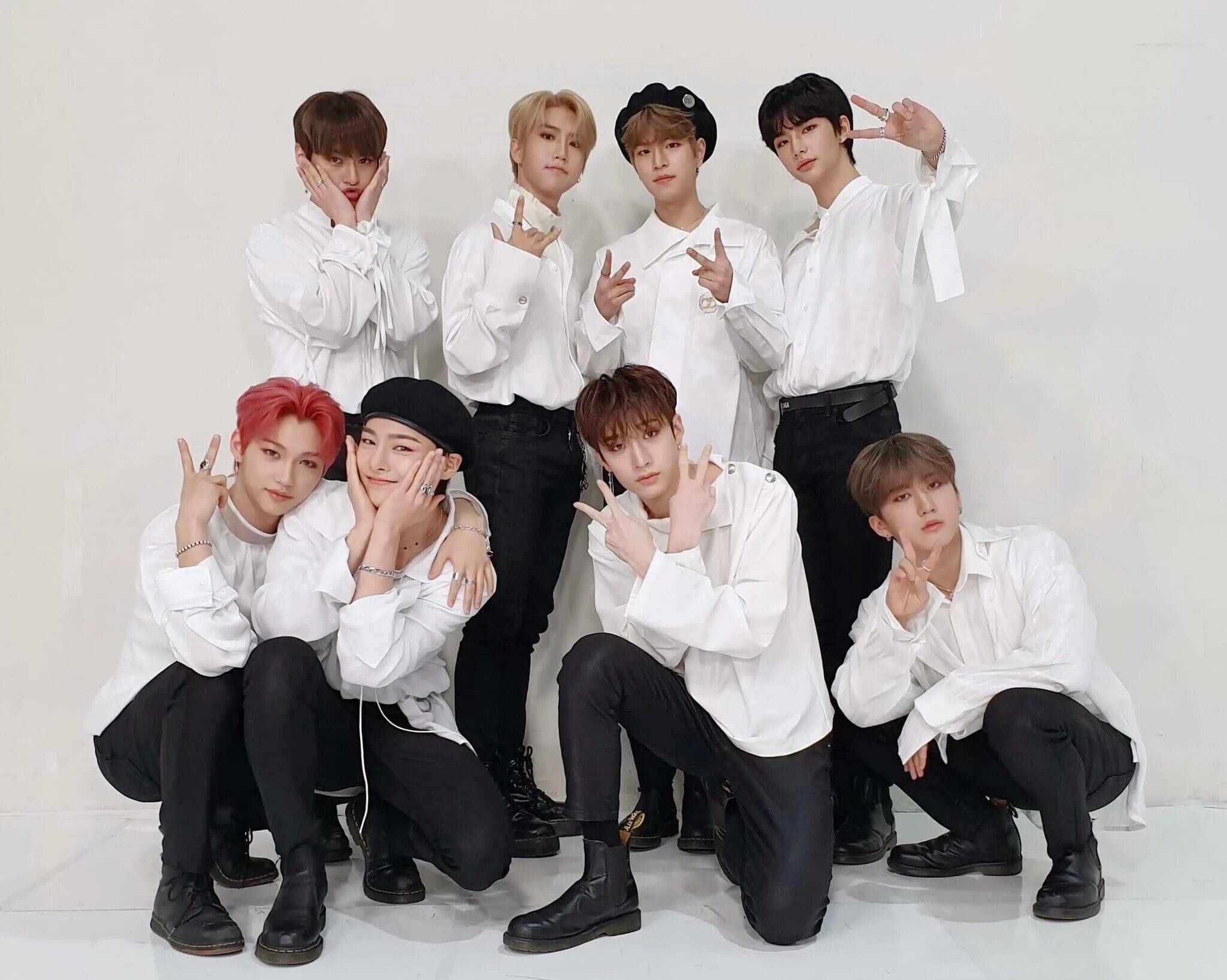 Группа Stray Kids. Группа Stray Kids 2020. K-Pop группа Stray Kids. Группа Stray Kids 2022. Кто ты из стрей кидс тест 2023