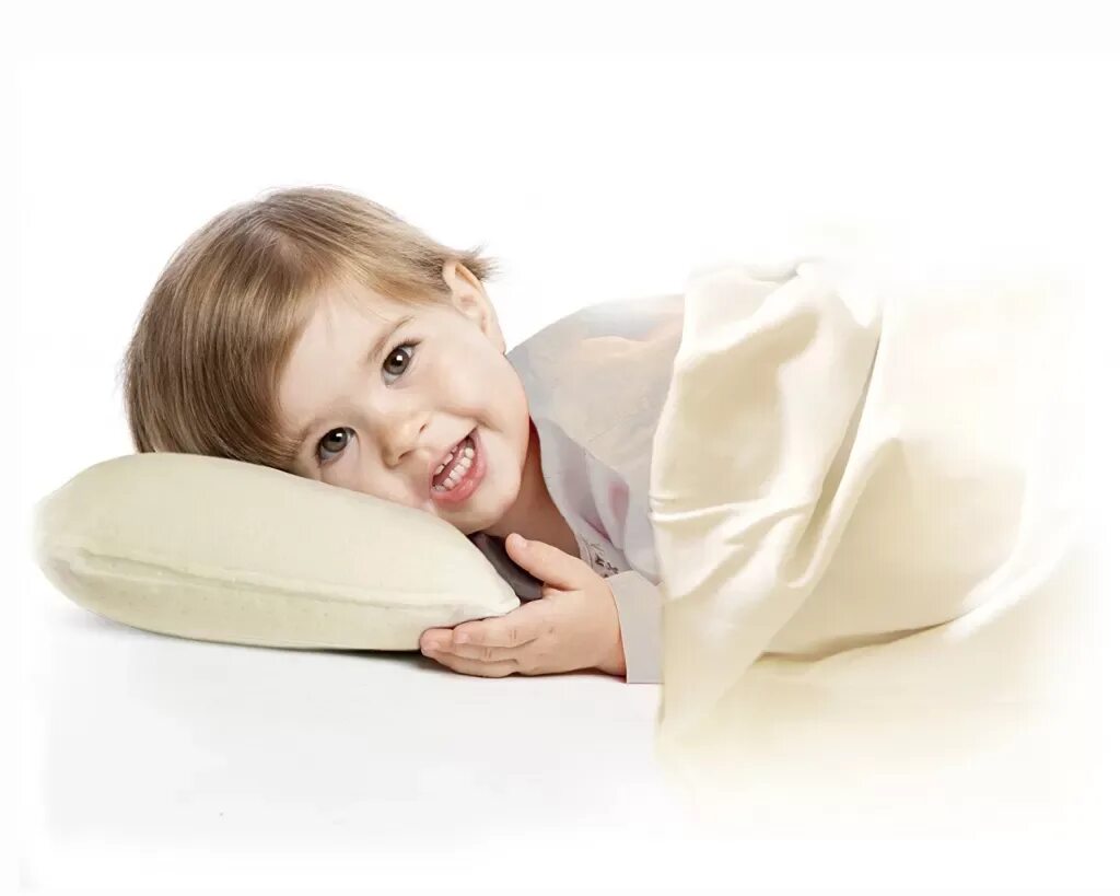 Какую подушку ребенку 3. Подушка для детей. Подушка для сна ребенку.