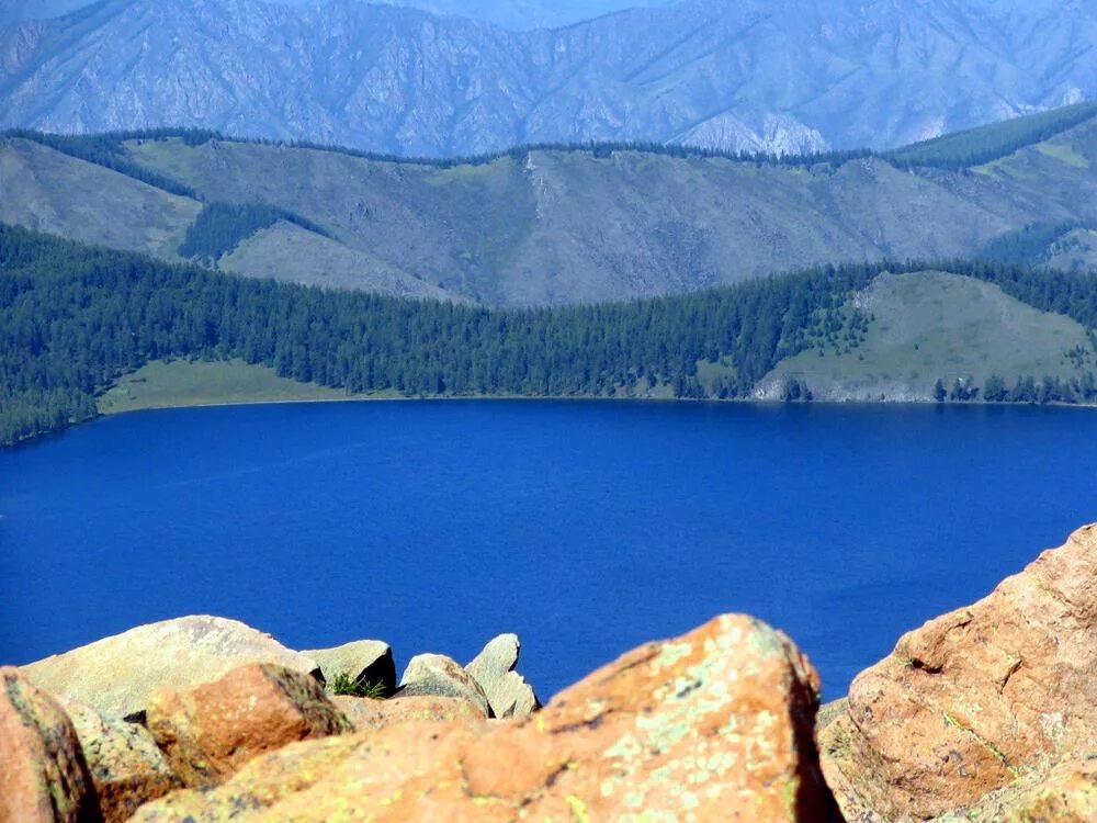 Хол гора. Озеро сут-Холь Тыва. Озеро нойон-Холь в Республике Тыва. Озеро Ногаан Холь Республика Тыва. Сут-хол гора Кызыл-Тайга.