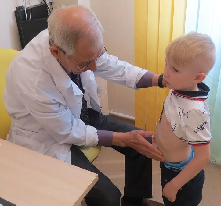 Медицинский осмотр детей. Обследование ребенка полностью. Обследование ребенка полностью. Осмотр девочек. Профилактические осмотры детей.