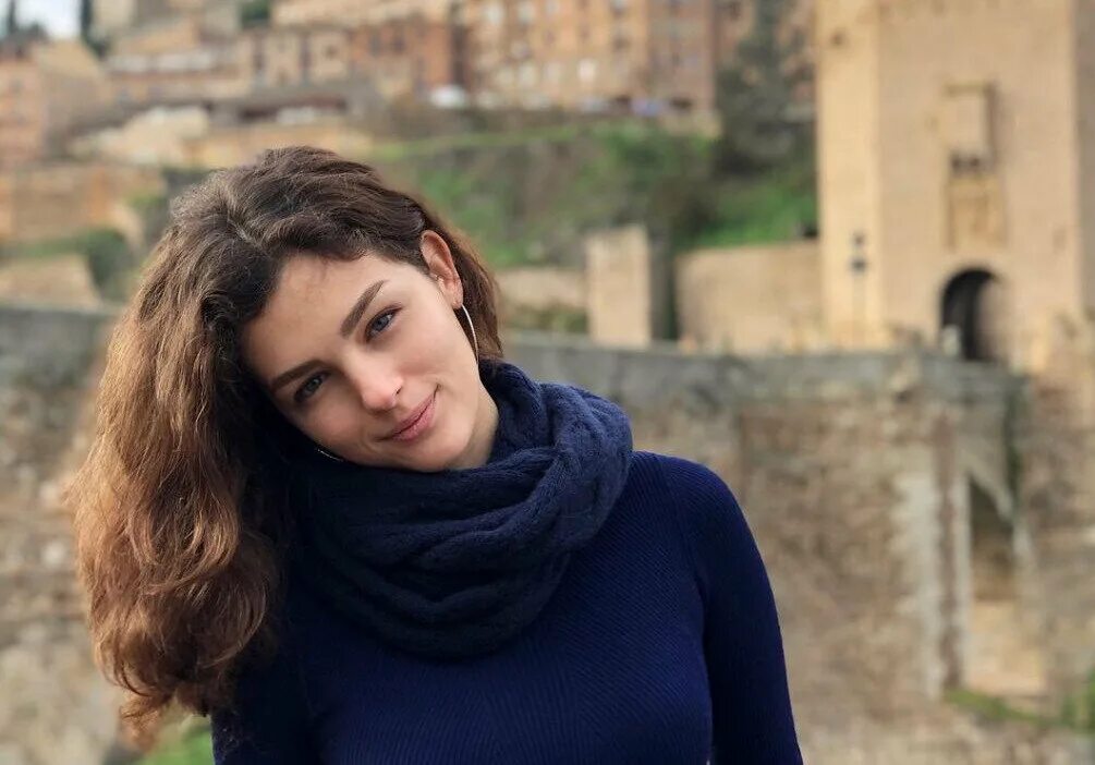 Полина грабец фото ведущая На телеканале ТВ-3 большая премьера: шоу "Дом исполнения желаний" с Еленой Бли