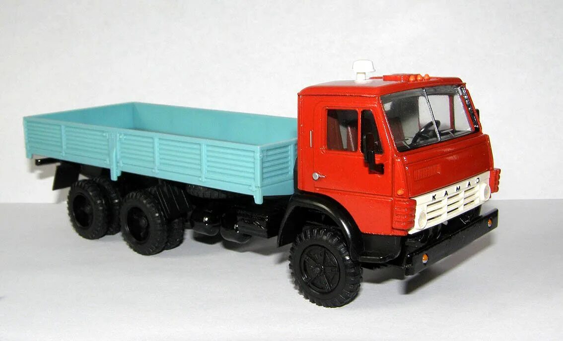 Камаз 5320 запчасти. Камаз 5320 со спальником 1 43. камаз 5320 со спальником. масса камаз 5320. вес камаза 5320.