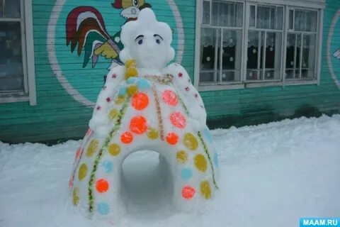 Из снега в детском саду на участке