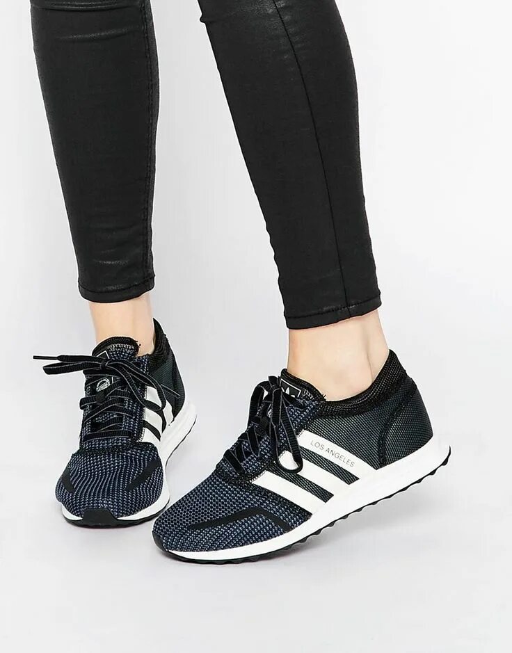 Адидас кроссовки женские 2012 черные. Adidas Originals женские Black. Кроссовки адидас женские 2024. Кроссовки адидас Ориджиналс.