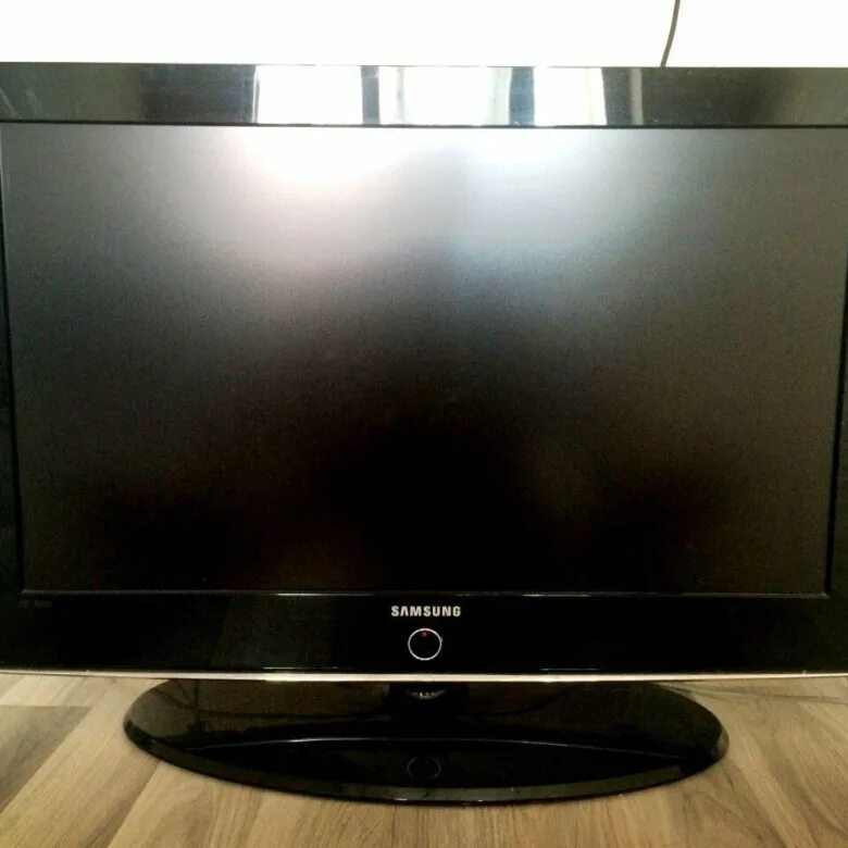 Куплю телевизор бу минске. Le40s81b Samsung. Телевизор Samsung le-32s81b 32". Самсунг модель le32s81bx/BWT. Телевизор самсунг le32s81bx/BWT.