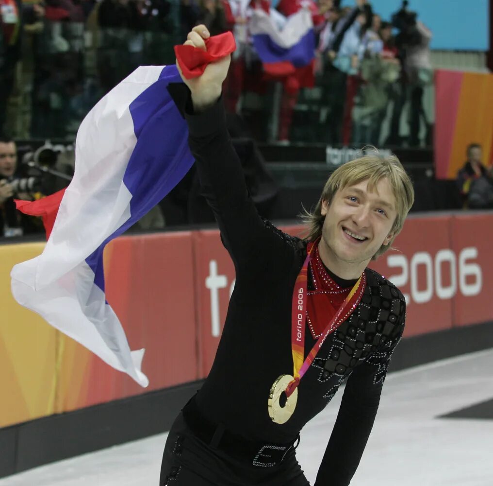 Год рождения фигуриста. Год рождения фигуриста. Плющенко 2002. Плющенко фигурист. Фигурное катание плющенко.