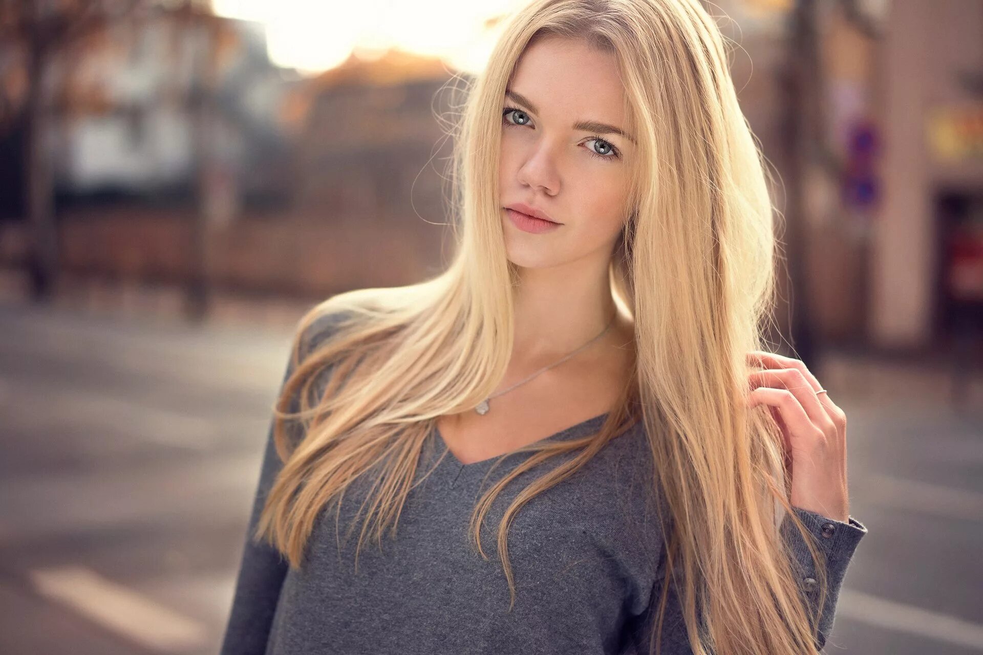 Amazing blonde. Милые блондинки. Блондинка с голубыми глазами.