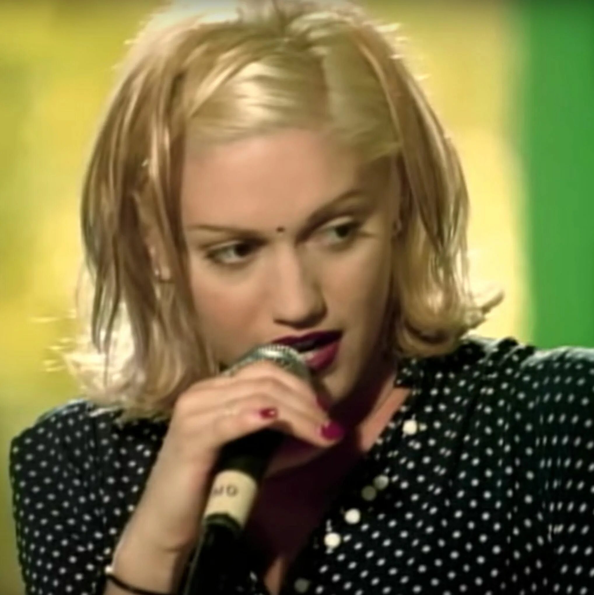 Don t speak кто поет. Гвен Стефани don't speak. Don speak певица. Gwen Stefani no doubt don't speak. Гвен Стефани 1995.