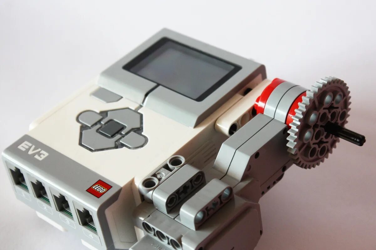 Игры ев 3. LEGO Mindstorms ev3 батарейки. LEGO Mindstorms ev3 codes. Ev3 LEGO Mindstorms зарядка. Ev3 LEGO Mindstorms с телефоном.