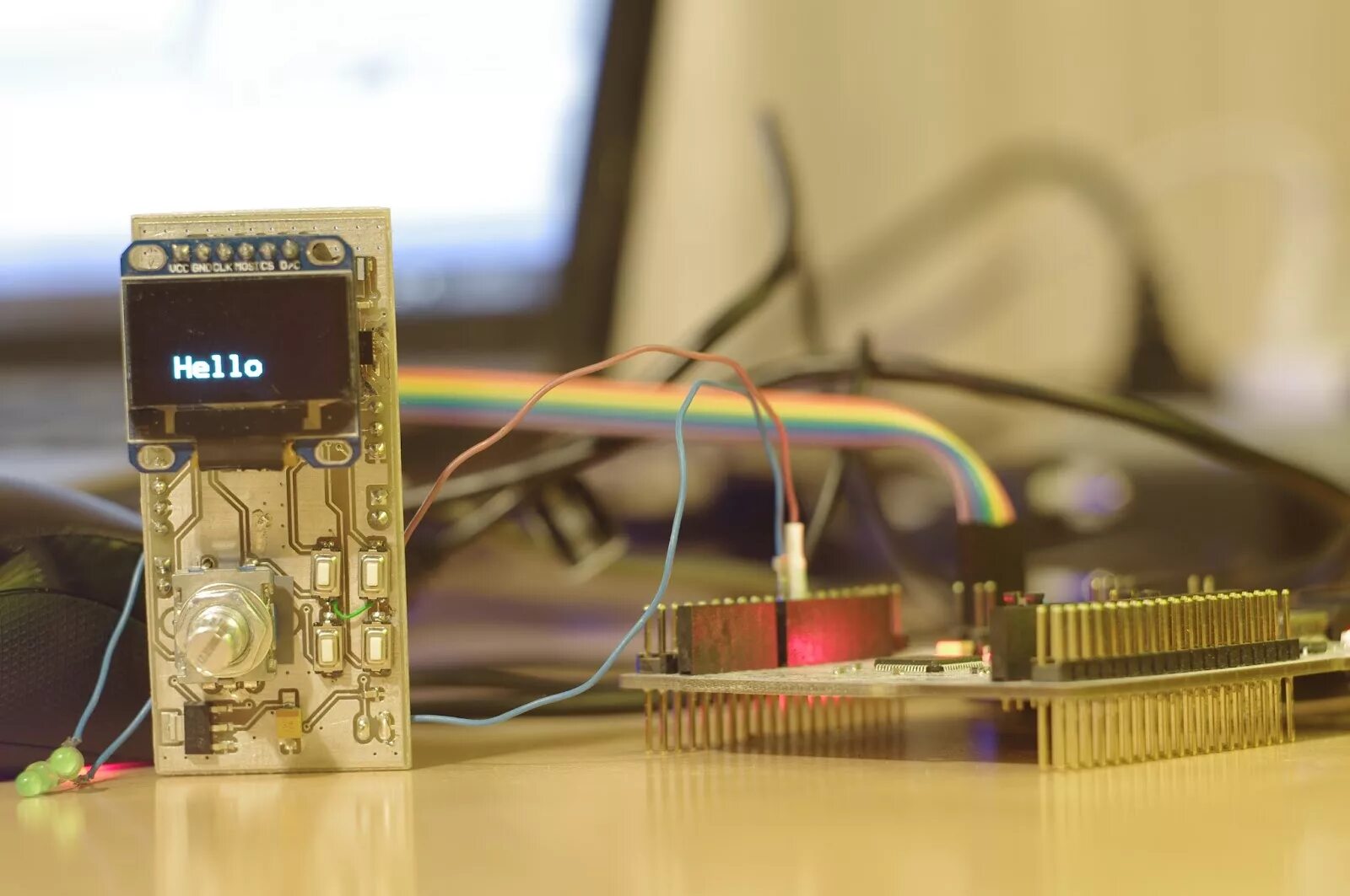 Oled 1306 i2c. Stm32f103c8t6 i2c дисплей. Stm32 oled. Частотомер на ssd1306. Stm32 nucleo with led.