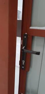 Замок в калитку из профильной трубы